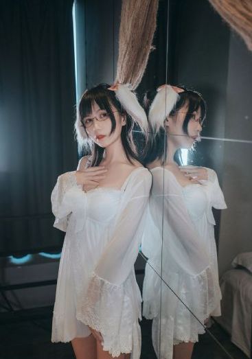 亚洲自拍成人_720在线手机播放