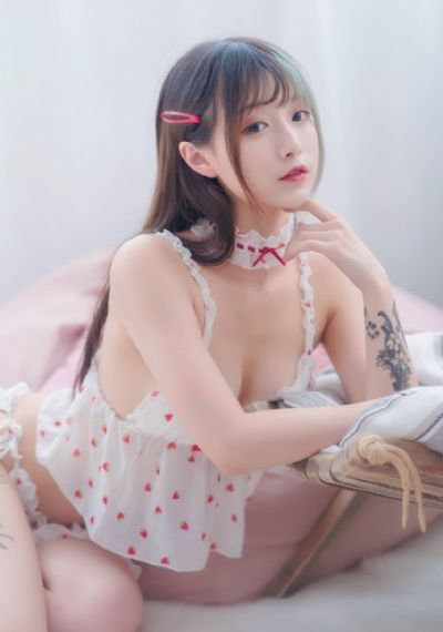 老师穿着黑色丝袜啪啪的_2019国语AV首页