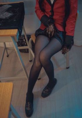 酒后服务员按摩三级片在线播放_4K高清在线观看