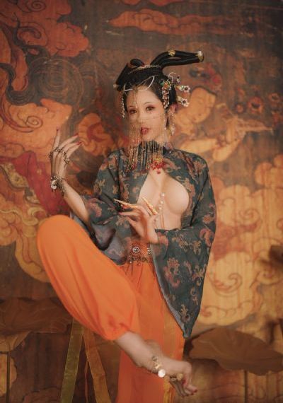 婷婷伊人五月尤物_超清动漫免费观看