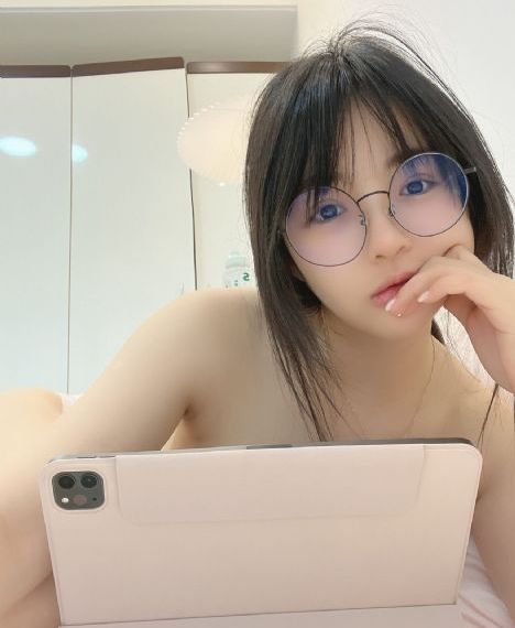 成人亚洲欧美在线观看_BD英语在线观看电视