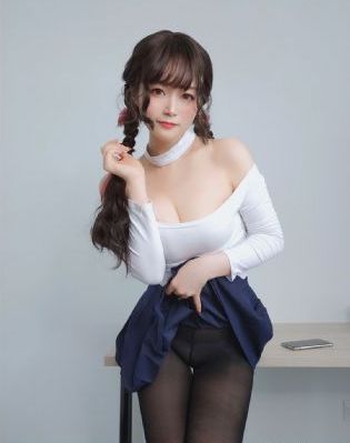 青青综合_4K免费观看视频