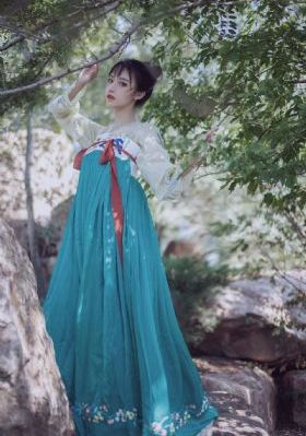 粉嫩蜜桃麻豆免费大片_免费国语