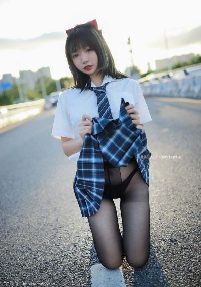 亚洲av综合色区无码4区_BD英语高清在线观看